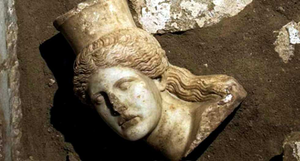 Head of sphinx discovered at mysterious ancient Greek tomb