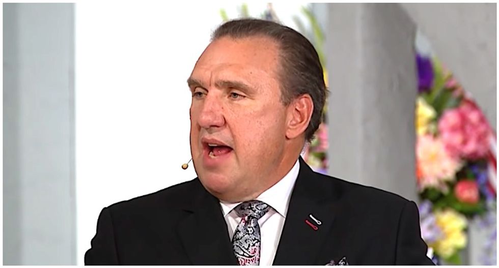 Pastor who prayed over Trump promises to ‘curse’ the coronavirus to save Florida