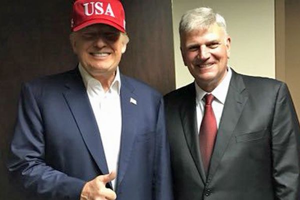 'Funeral sermons': Baptist News publisher pens epic takedown of 'liar' Franklin Graham