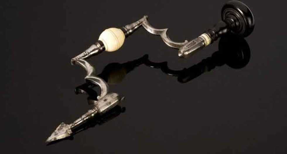 Ten weird and terrifying medical instruments from the past