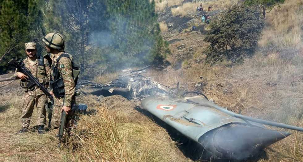 Fears of a nuclear catastrophe grow as Pakistan and India clash