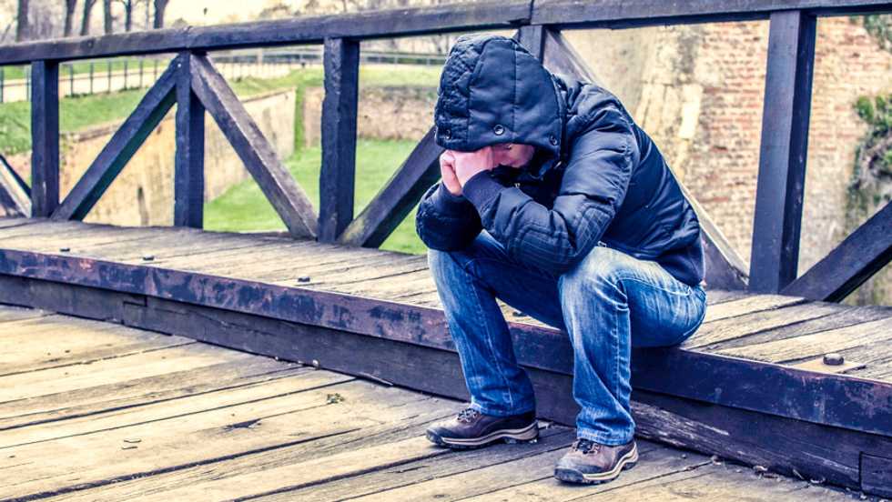 West Virginia homeless man loses only photos of dead wife when cop throws backpack in river