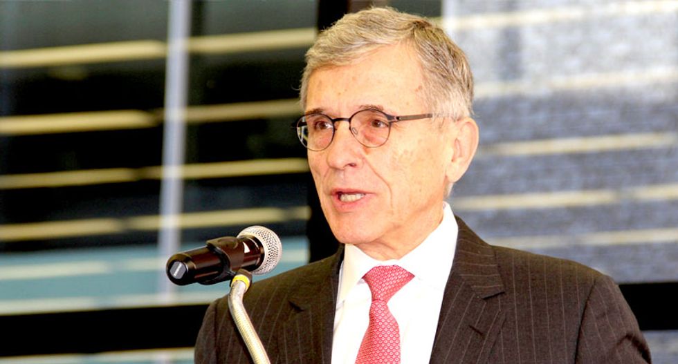 FCC chief Wheeler signals support of Obama's stance favoring net neutrality