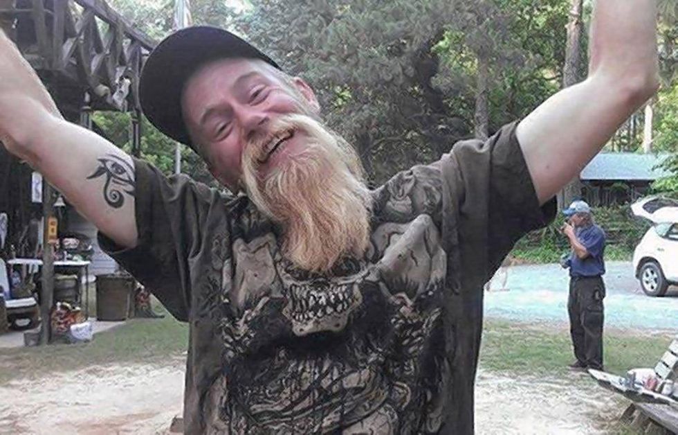 'KKK' deputies who killed NC man in warrantless search had record of harassing the public