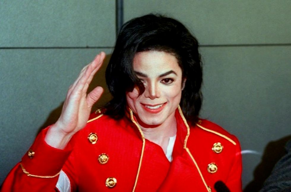 Michael Jackson fans sue over HBO documentary