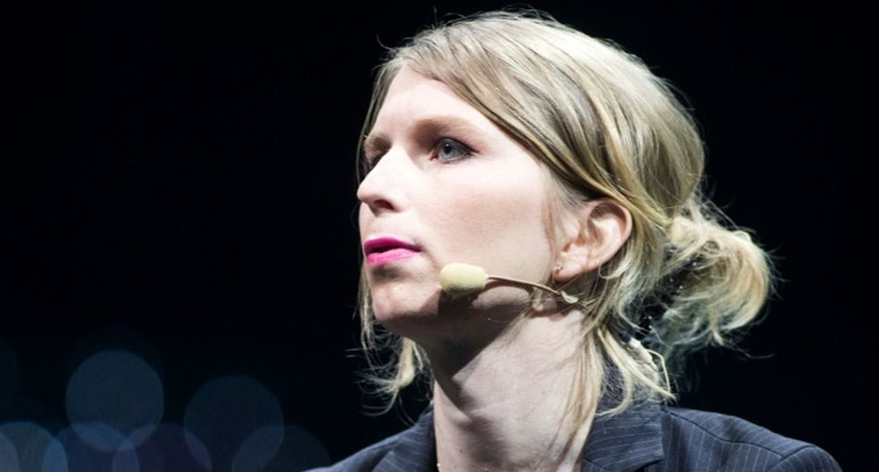 Chelsea Manning attempts suicide in jail days before court hearing