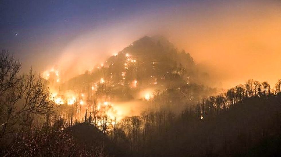 Climate change amplifies deadly Tennessee wildfires -- but state law lets teachers lie about it