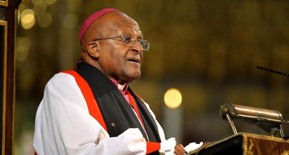 Desmond Tutu urges Pope Francis to rethink decision not to meet Dalai Lama