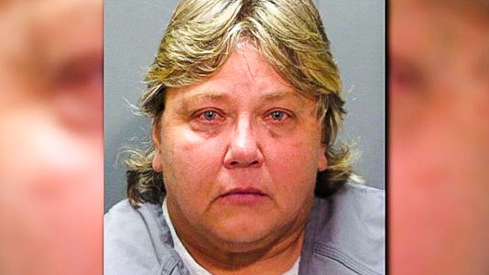 Florida woman screaming racial slurs aims gun's laser pointer at black McDonald's customer