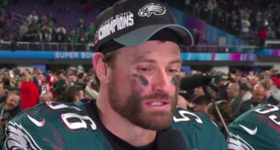 Eagles Super Bowl champ schools ex-Trump adviser for whining about him not visiting the White House