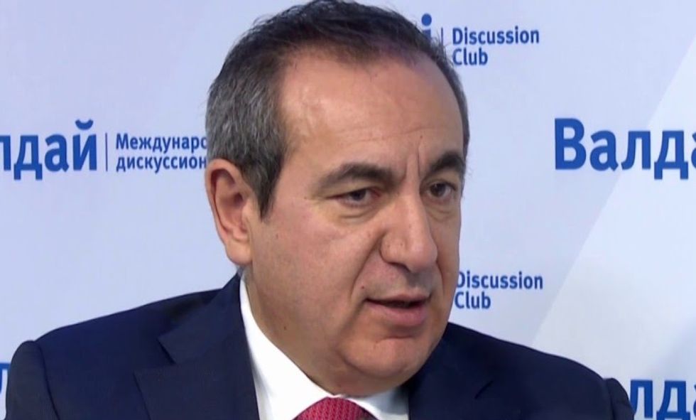 Man who told Papadopoulos that Russia had dirt on Hillary has vanished -- leaving his fiancee and child behind