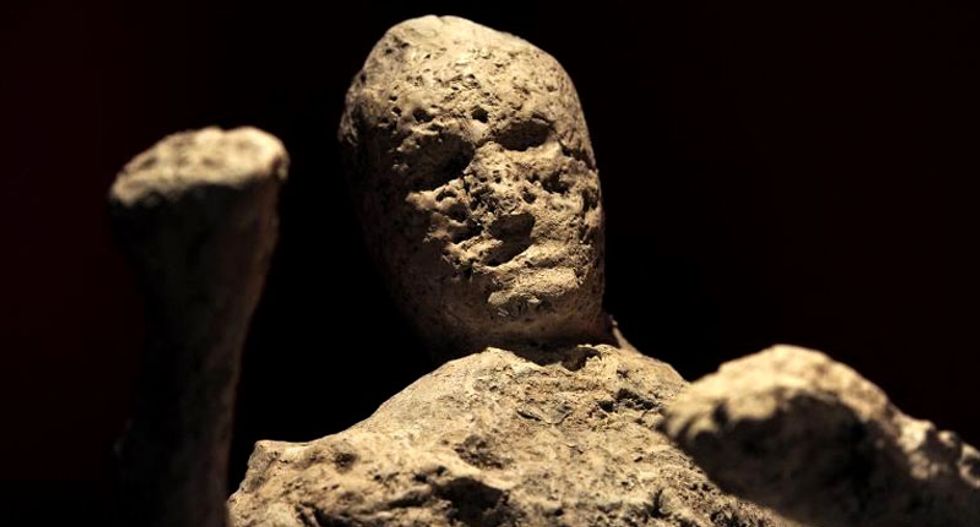 Ancient Roman scrolls scorched by Vesuvius volcano may be readable thanks to new X-ray tech