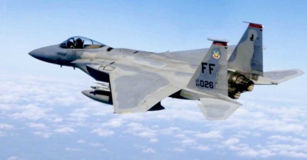 Passengers injured after Iranian airline pilot swerved to avoid US fighter jet