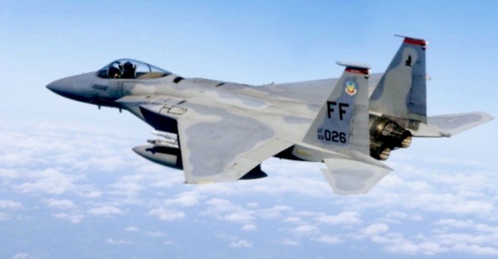 Passengers injured after Iranian airline pilot swerved to avoid US fighter jet