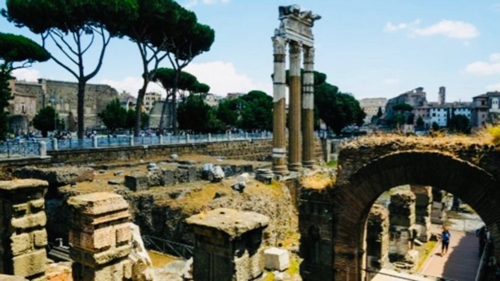 Like roads, many genetic lineages led to ancient Rome