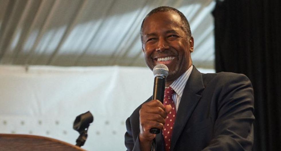Republican candidate Ben Carson pushes 14.9 percent flat tax on income