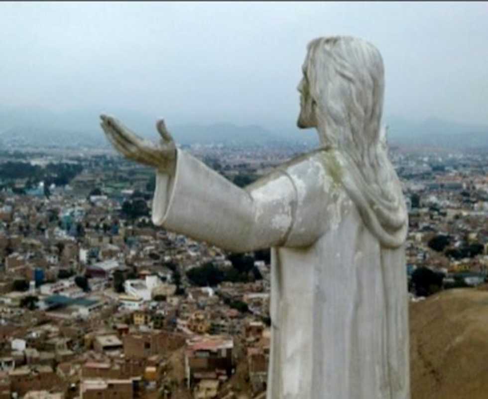 Neglected and dirty, 'Christ of Theft' statue poses dilemma for Peru