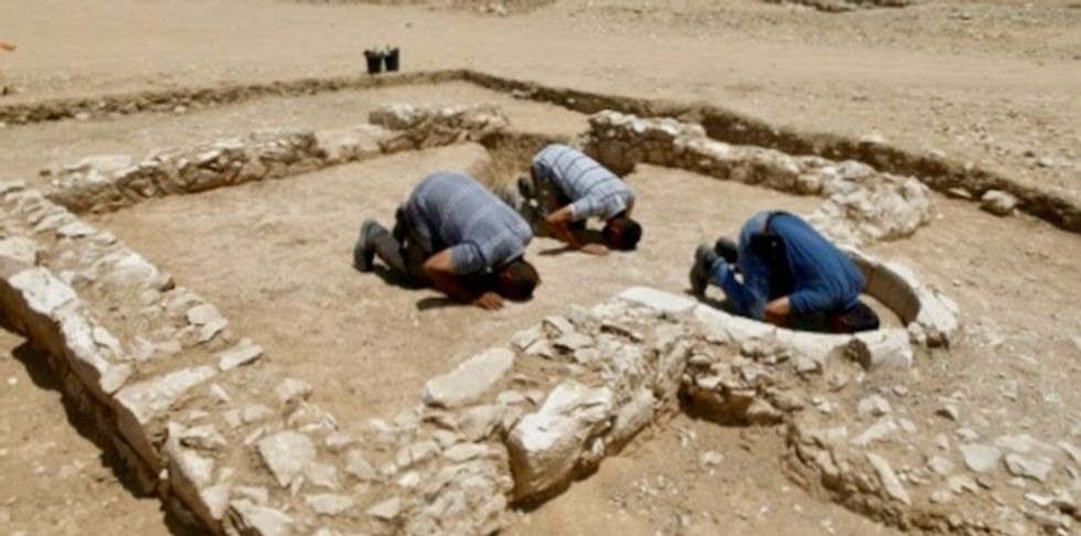 Israel unearths remains of rare ancient mosque