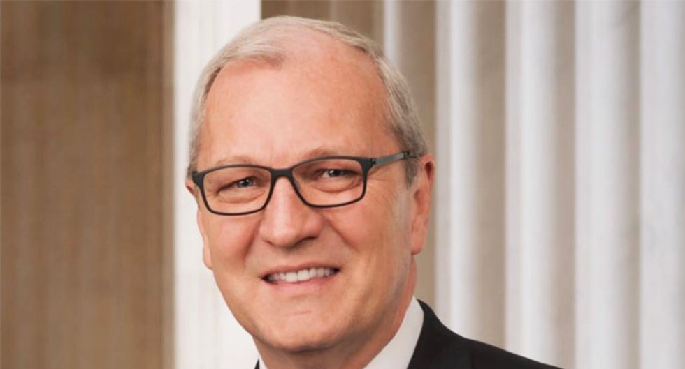 GOP Senator (briefly) finds a spine when Trump’s authoritarianism gets in the way of his corruption