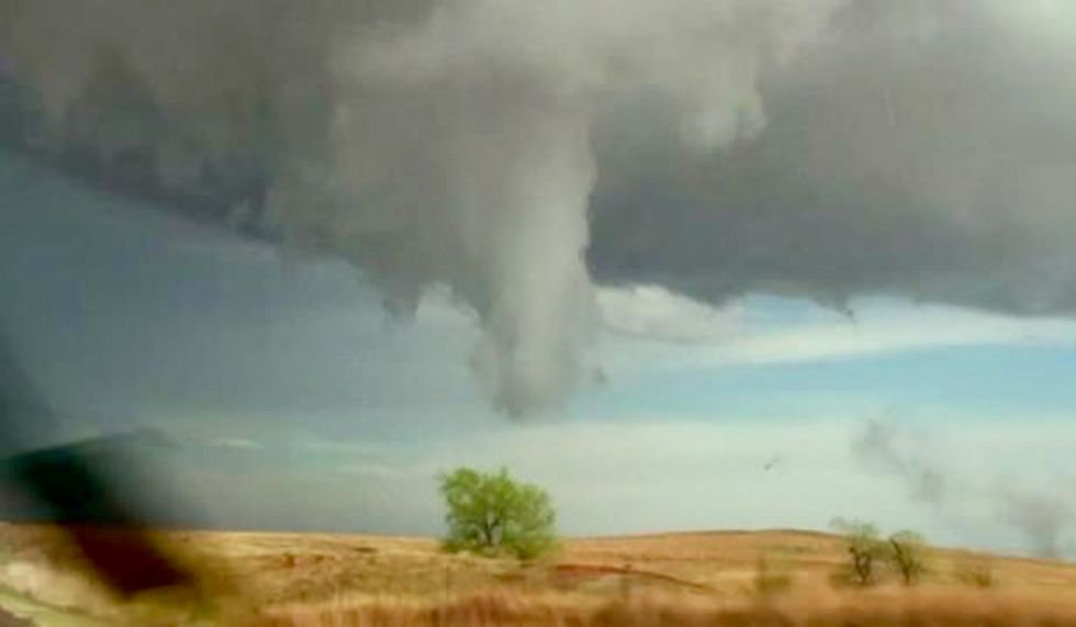 Tornado belt hits central US, no major injuries reported