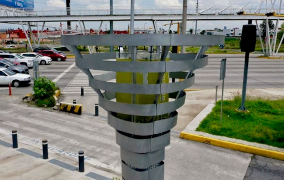 Mexico installs ‘robotic trees’ to tackle air pollution