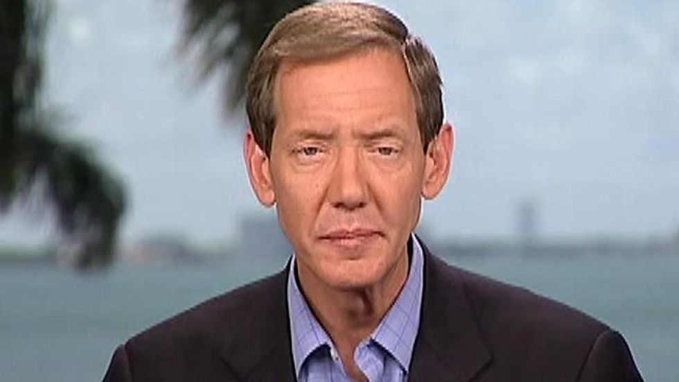 Fox News alum mocks Trump as a 'crybaby president' for trying to 'bully' the network for better coverage