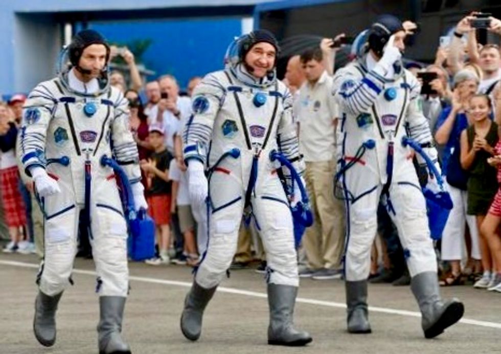 No-fly boys: new Russian space suit clashes with pee ritual