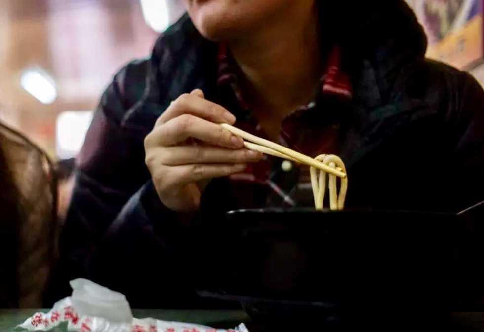China restaurant apologizes for weighing customers