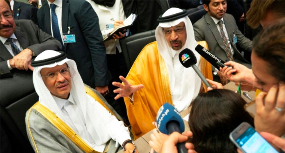 Oil majors to mull fresh cuts as trade war hits prices