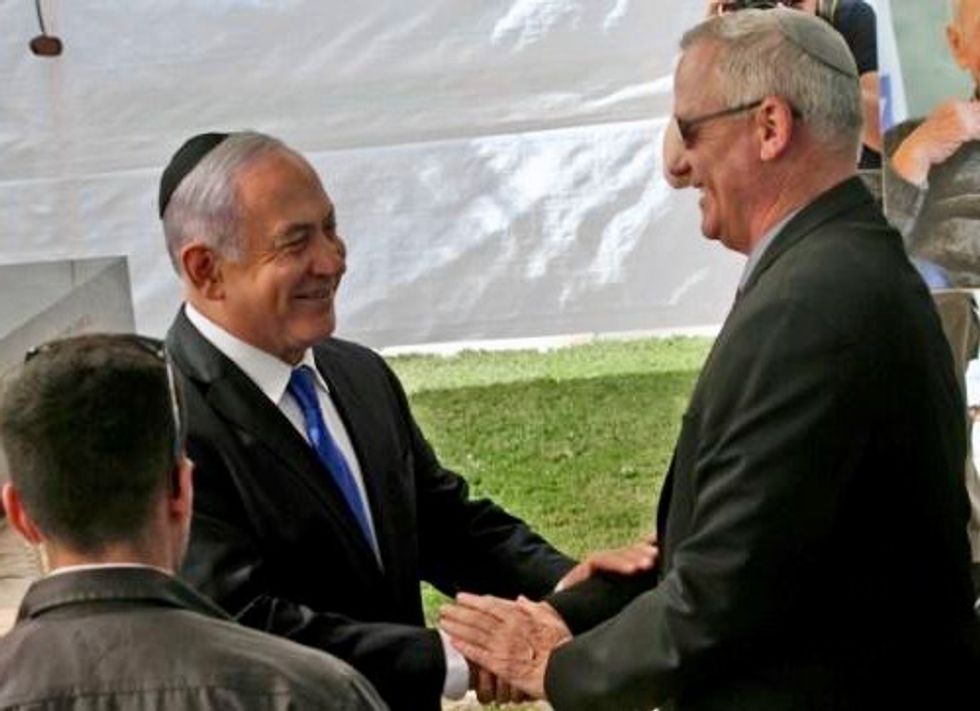 Israeli negotiators seek to break Netanyahu-Gantz deadlock