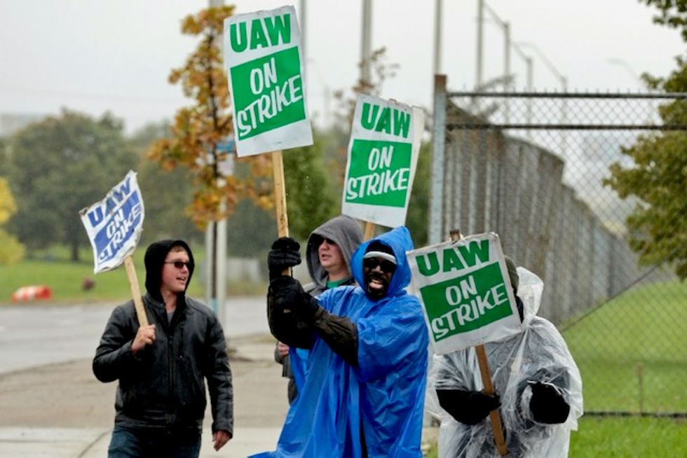 US adds 128,000 jobs in October, jobless rate rises to 3.6% amid GM strike