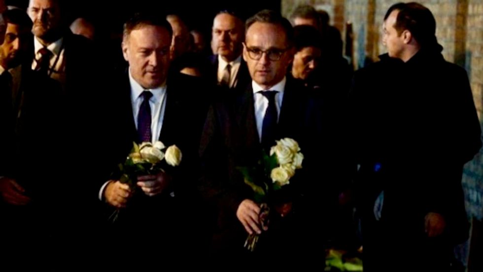 Pompeo lays flowers at German synagogue after far-right shooting