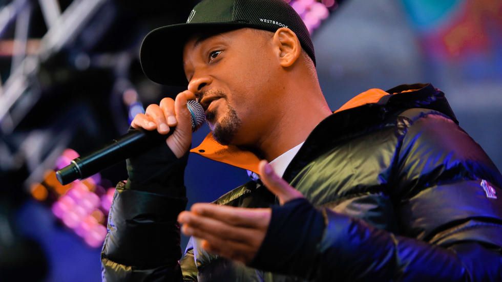 'Emotional' Will Smith campaigns against homelessness in New York