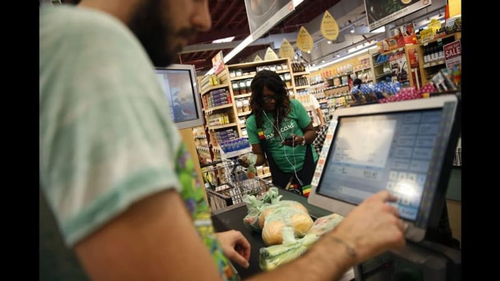 From no insurance to an unemployment runaround: How COVID-19 exposes broken US heath system system