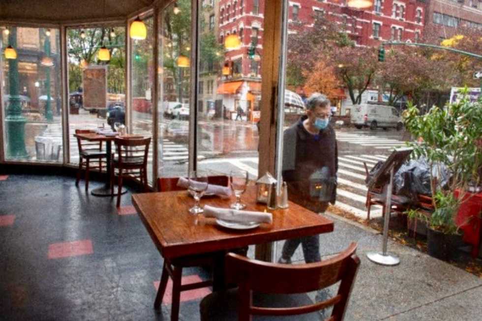 New York City halts indoor dining over pandemic spread