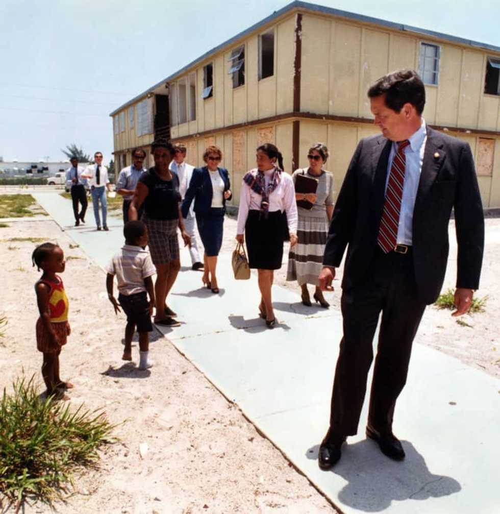 Violence has plagued this Florida housing complex for nearly 50 years. Nobody knows how to fix it