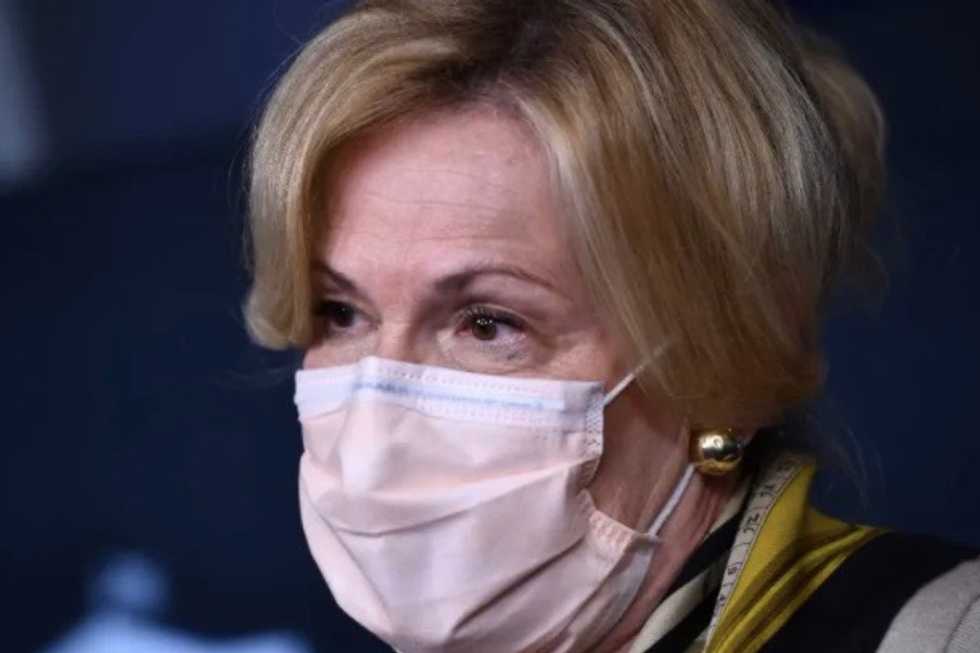 Top coronavirus aide warns US vaccination to take time