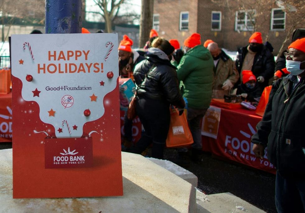 Pandemic sends US single mothers into poverty