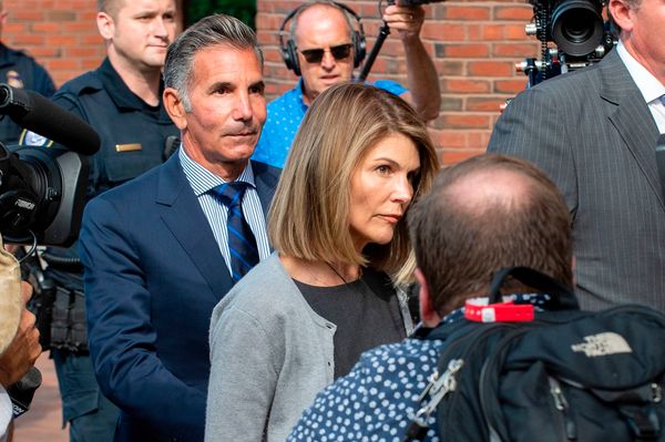 Lori Loughlin released from prison after nearly 2 months