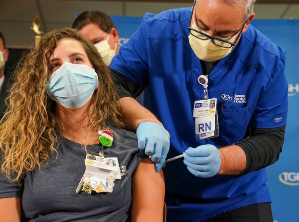 US expected to miss goal of vaccinating 20 million against COVID-19 by year end