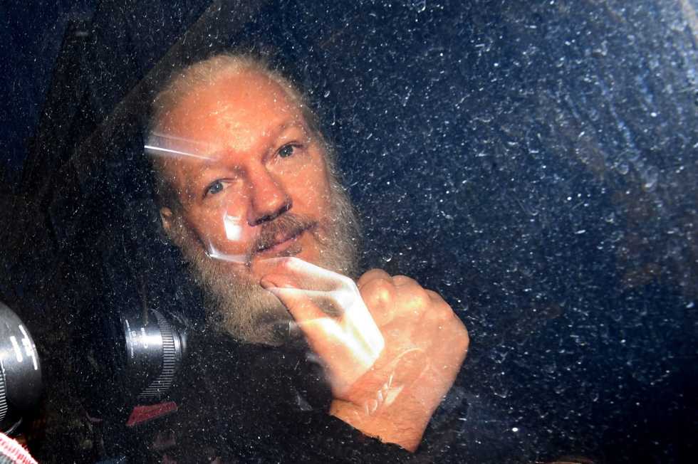 German lawmakers call on British government to protect Julian Assange