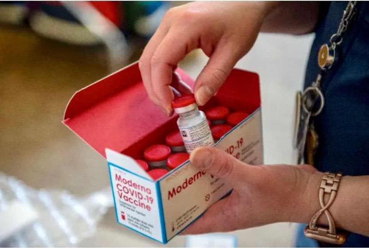 US man randomly gets vaccine while grocery shopping