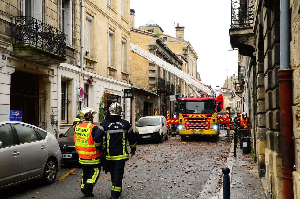 Rescuers seek two missing after early morning blast rocks Bordeaux
