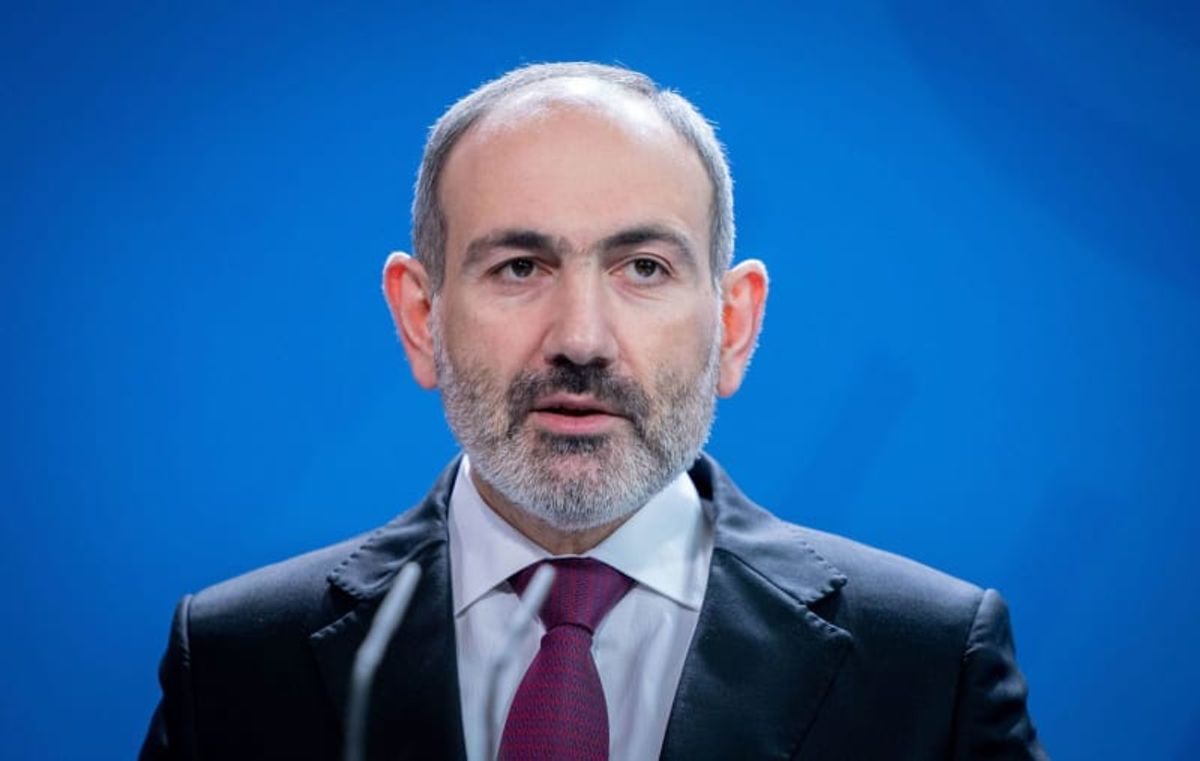 Armenian premier sees coup attempt as military demands resignation