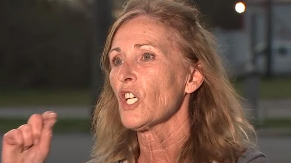 Woman arrested in Texas for anti-mask marauding just keeps on doing it