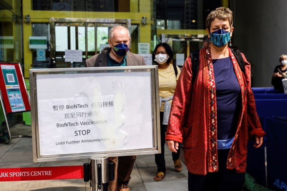 Hong Kong halts Pfizer/BioNTech COVID-19 vaccines, investigates packaging