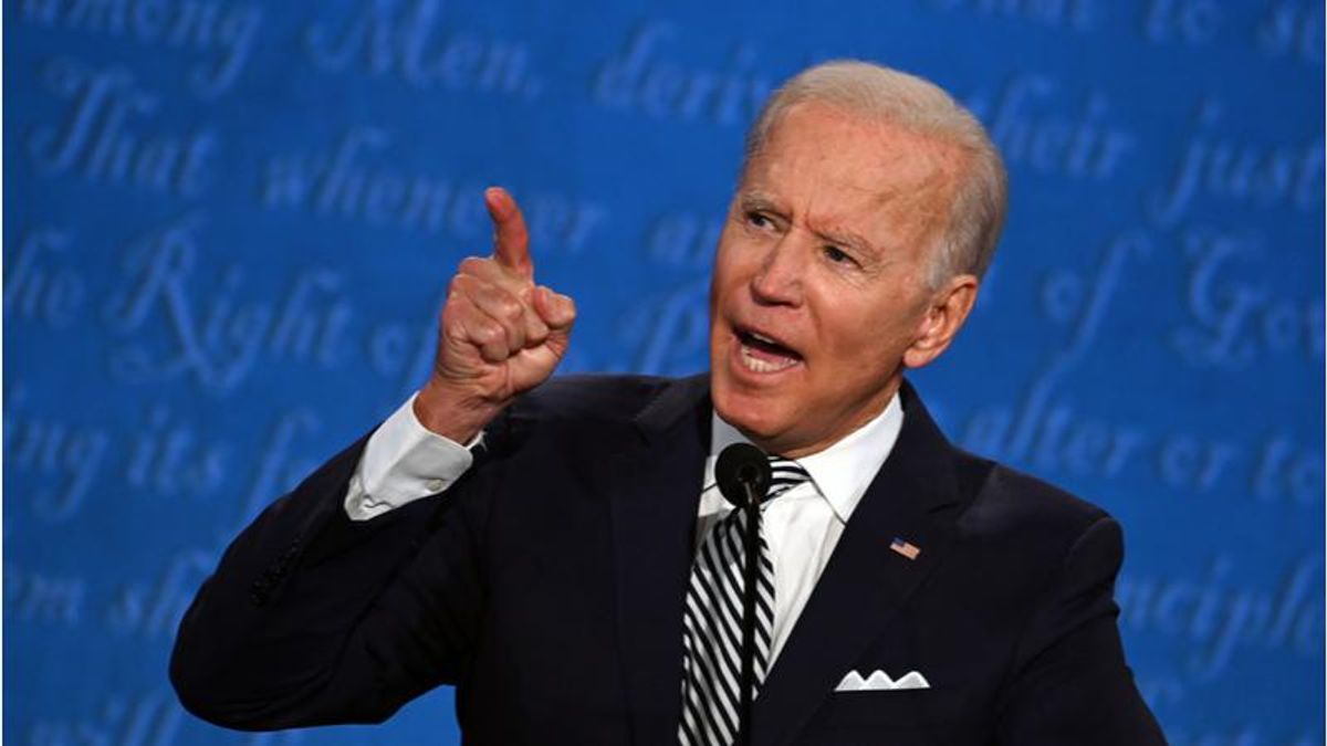 White House tries to balance making both Republicans and progressives happy in new spending package: report