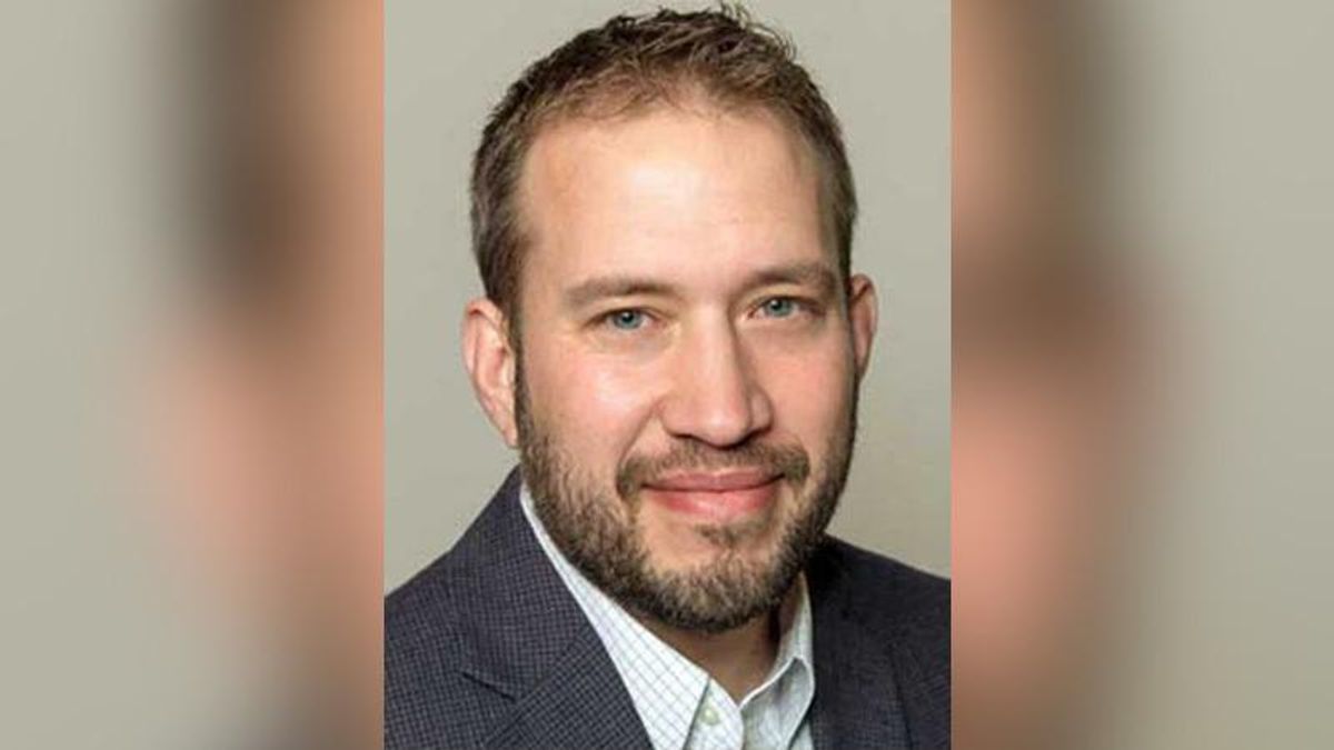 GOP official used his own unwitting father in scheme to steal campaign funds: feds