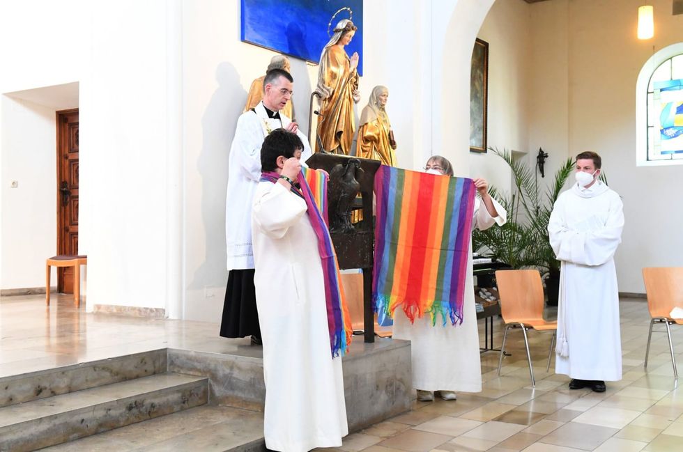 German churches bless same-sex couples in defiance of Vatican