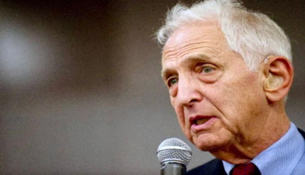 Pentagon Papers leaker Daniel Ellsberg dies at age 92